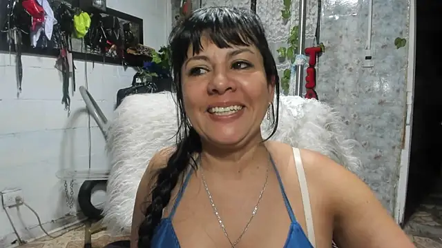 Erlinda-engel online show from October 2025 12:11:01 PM