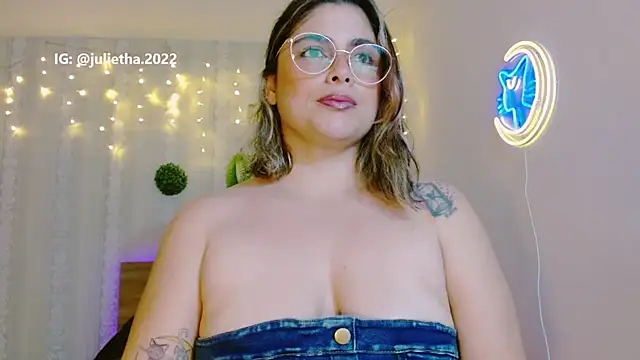 Juliietha servas online show from March 2026 01:54:01 AM