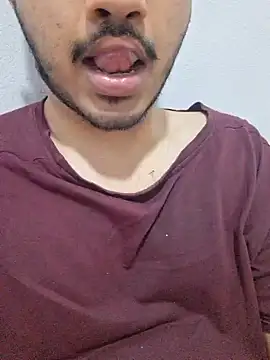 alesssterling online show from April 2026 06:09:01 PM