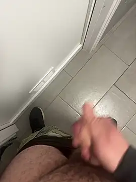 Snapshot of _themask_ chatting on January 2025 10:06:01 PM  themask  online show from January 2025 10:06:01 PM