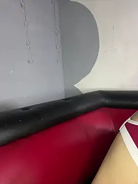 Azuna25 online show from February 2026 07:43:01 PM