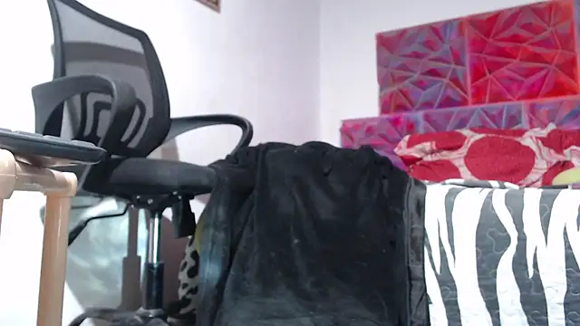 bix couples online show from November 2025 03:28:01 AM