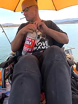 FloppyPickle4u online show from April 2026 04:32:01 PM