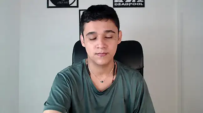 kaiine190 online show from December 2024 07:37:02 PM