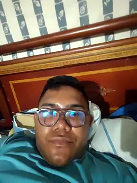 juniorxxx14 online show from April 2026 02:39:01 AM