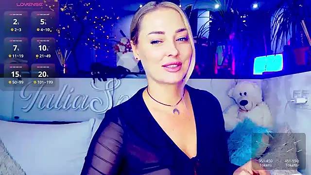  JuliaSpace  online show from November 2025 05:47:01 PM