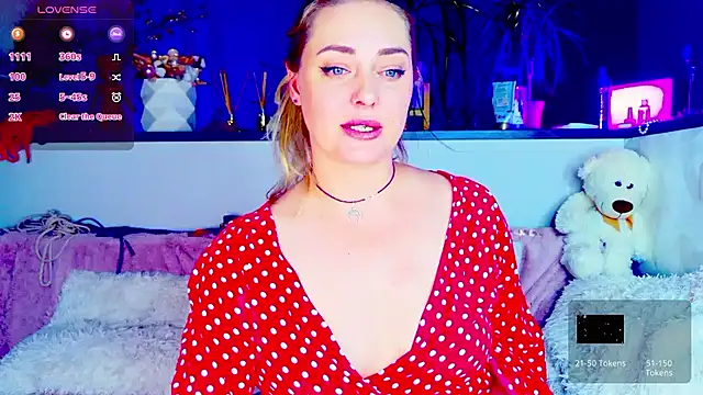  JuliaSpace  online show from May 2026 05:55:02 PM