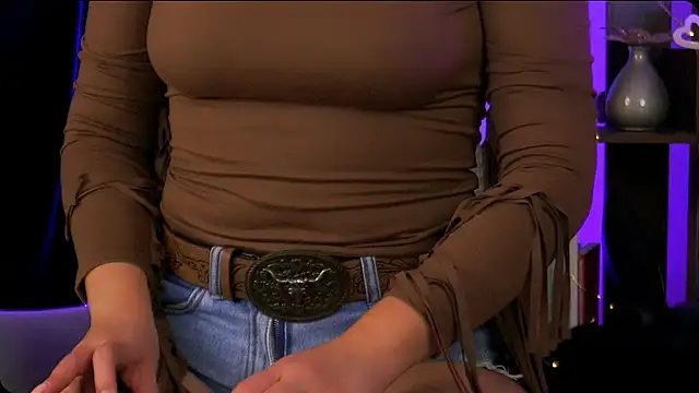 Bailey Evans online show from October 2025 05:04:02 AM