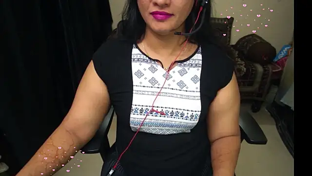 Arushisingh8888 online show from June 2026 02:32:02 PM