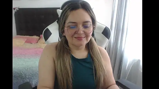 Snapshot of samy_vsn chatting on March 2025 06:32:01 PM samy vsn online show from March 2025 06:32:01 PM