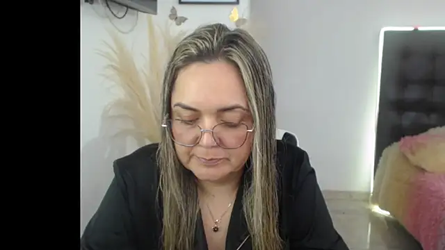 samy vsn online show from December 2025 09:11:01 PM