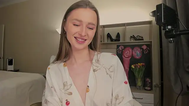 Snapshot of CharlotteWells chatting on March 2025 02:30:02 PM CharlotteWells online show from March 2025 02:30:02 PM