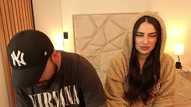 teseo and afroditha  online show from November 2025 02:24:01 AM