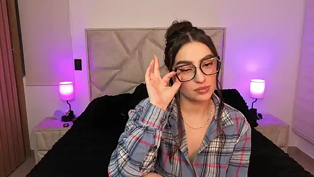 teseo and afroditha  online show from March 2026 03:47:01 AM