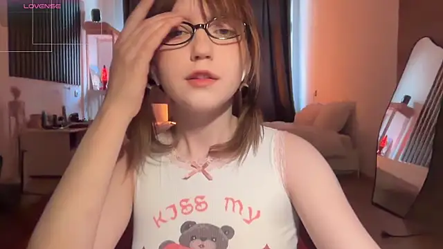 electric babe online show from May 2026 10:42:02 AM
