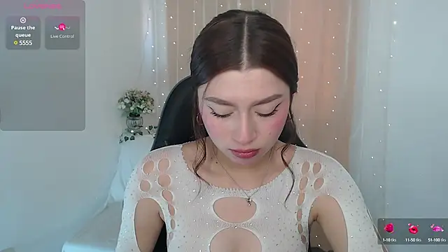 Snapshot of mily_thomson_b_ chatting on January 2025 05:22:02 PM mily thomson b online show from January 2025 05:22:02 PM