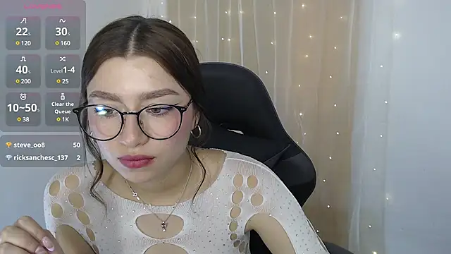 Snapshot of mily_thomson_b_ chatting on January 2025 08:33:02 PM mily thomson b online show from January 2025 08:33:02 PM