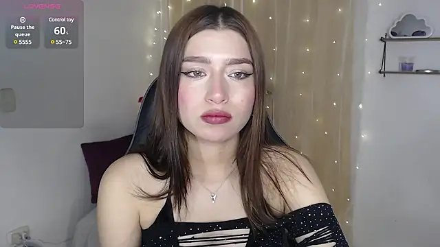 Snapshot of mily_thomson_b_ chatting on February 2025 11:58:02 PM mily thomson b online show from February 2025 11:58:02 PM