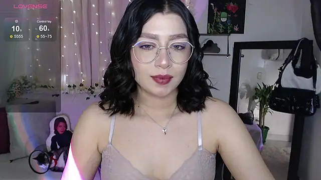 Snapshot of mily_thomson_b_ chatting on October 2025 07:34:02 PM mily thomson b online show from October 2025 07:34:02 PM