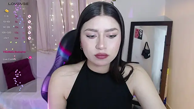 Snapshot of mily_thomson_b_ chatting on April 2026 11:55:02 PM mily thomson b online show from April 2026 11:55:02 PM