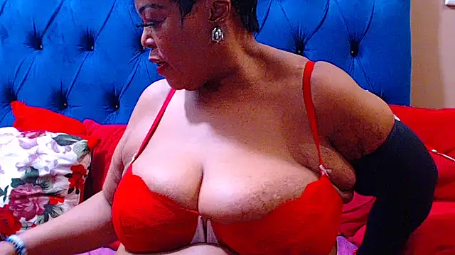 Snapshot of ebonycandy10 chatting on November 2025 04:22:02 PM ebonycandy10 online show from November 2025 04:22:02 PM