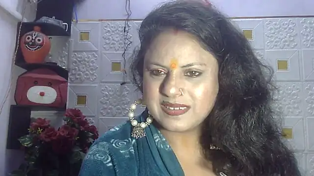 Snapshot of Sexy_komolika chatting on January 2025 07:37:01 AM Sexy komolika online show from January 2025 07:37:01 AM