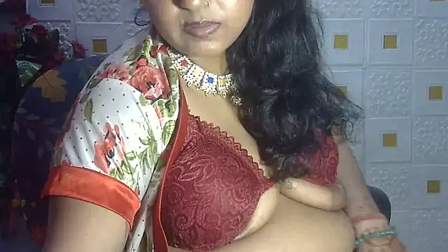 Snapshot of Sexy_komolika chatting on January 2025 07:45:01 PM Sexy komolika online show from January 2025 07:45:01 PM