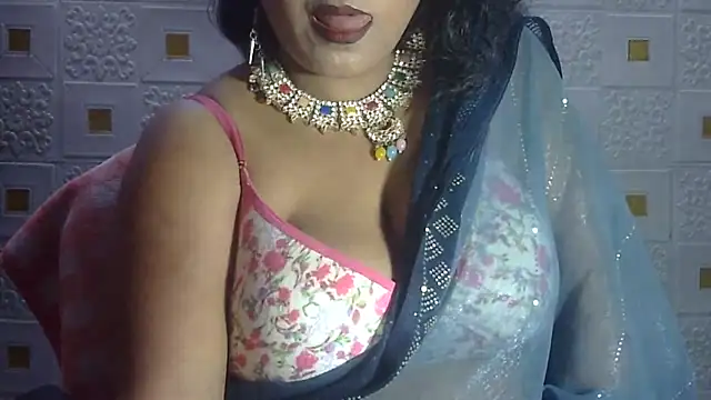 Snapshot of Sexy_komolika chatting on January 2025 02:42:02 PM Sexy komolika online show from January 2025 02:42:02 PM
