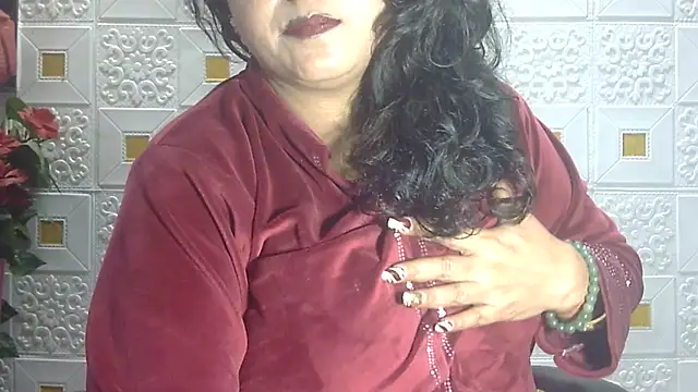Snapshot of Sexy_komolika chatting on February 2025 06:41:02 PM Sexy komolika online show from February 2025 06:41:02 PM