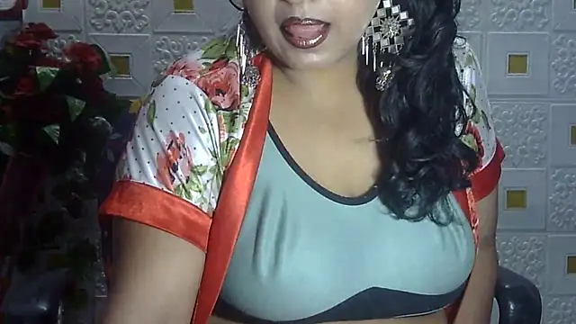 Snapshot of Sexy_komolika chatting on March 2025 04:52:02 PM Sexy komolika online show from March 2025 04:52:02 PM