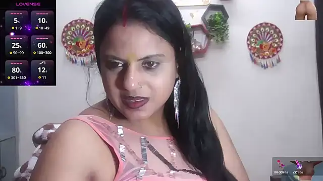 Snapshot of Sexy_komolika chatting on September 2025 03:34:01 PM Sexy komolika online show from September 2025 03:34:01 PM