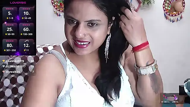 Snapshot of Sexy_komolika chatting on September 2025 02:44:02 PM Sexy komolika online show from September 2025 02:44:02 PM