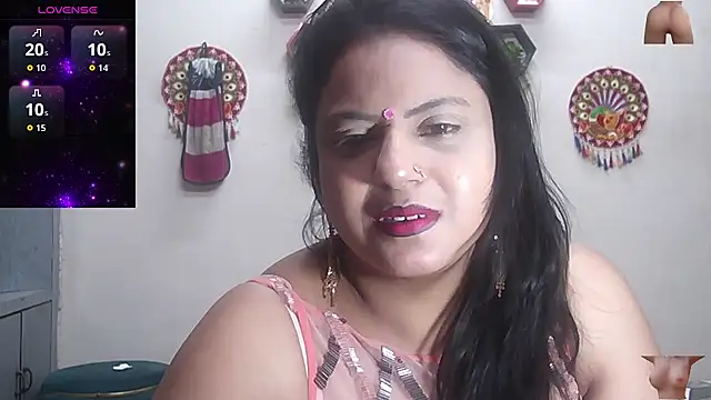 Snapshot of Sexy_komolika chatting on October 2025 11:52:02 AM Sexy komolika online show from October 2025 11:52:02 AM
