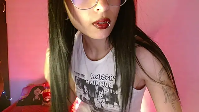 Kind Scarlett online show from April 2026 03:48:02 AM