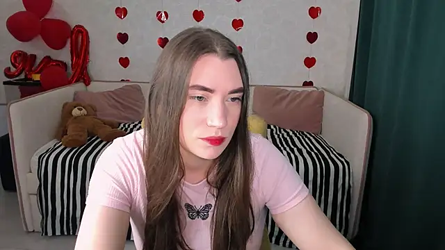 Snapshot of pussyhome2407 chatting on March 2025 06:01:02 PM pussyhome2407 online show from March 2025 06:01:02 PM