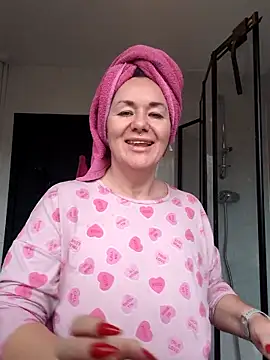 Snapshot of KinkyLittleWitch chatting on May 2026 10:33:02 AM KinkyLittleWitch online show from May 2026 10:33:02 AM