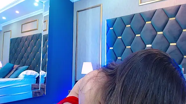 ThaniaJones online show from November 2025 12:05:02 PM