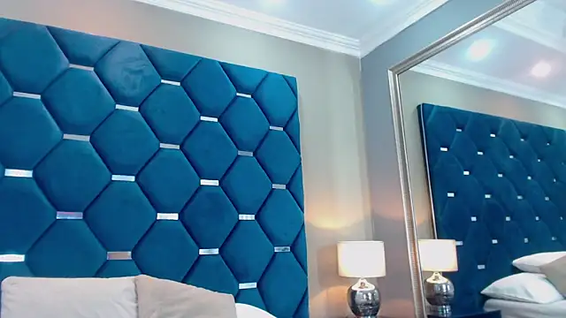 ThaniaJones online show from March 2026 12:11:01 PM