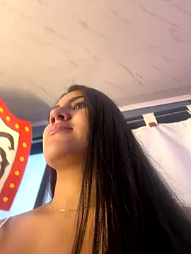 PaulinaDuarte online show from November 2025 11:22:02 AM