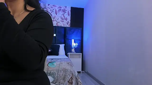 PaulinaDuarte online show from November 2025 11:21:02 AM