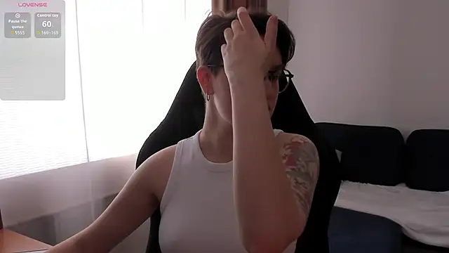 JessieFlower online show from July 2026 07:50:01 AM