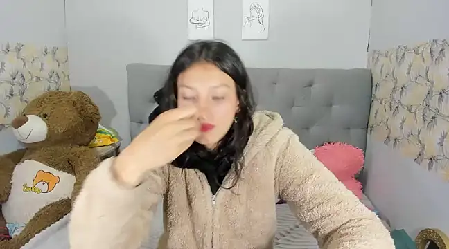 Emma-Wilson online show from February 2025 10:43:02 PM