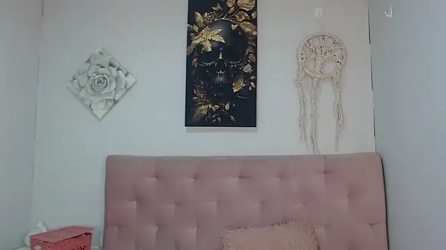 Emma-Wilson online show from March 2025 05:19:01 AM