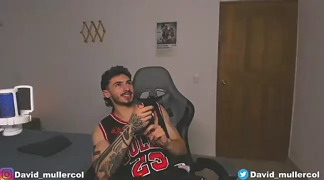 David Brown18 online show from January 2025 10:03:01 PM