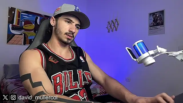 David Brown18 online show from March 2025 02:16:01 AM