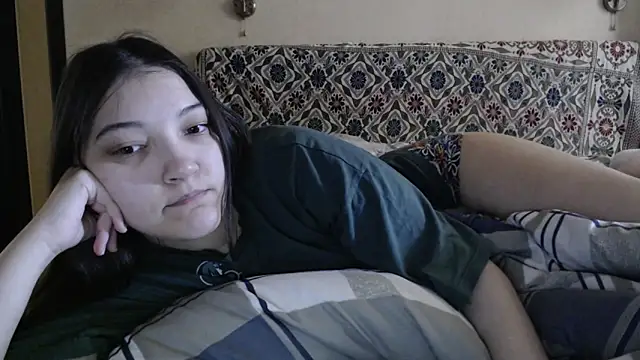 AlisaDevis online show from December 2024 12:04:01 PM