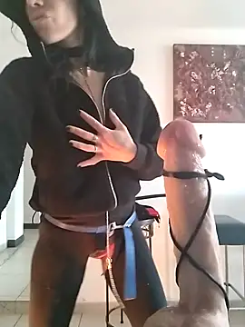 freyamoret online show from January 2025 10:27:02 AM