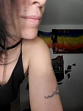 freyamoret online show from September 2025 06:02:01 PM