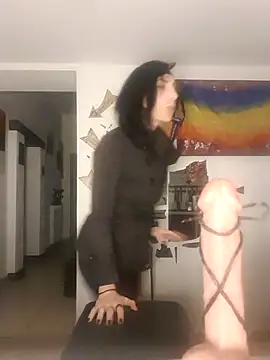 freyamoret online show from November 2025 04:12:02 AM