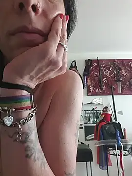 freyamoret online show from July 2026 04:21:01 PM